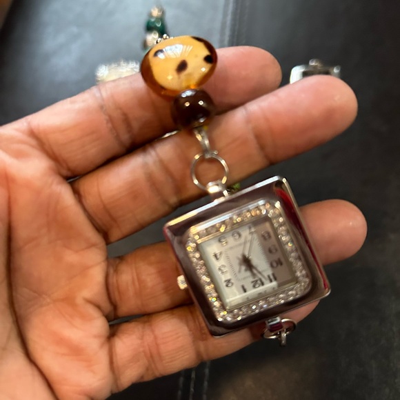 To watch faces and two beaded bracelets bands - Picture 12 of 16